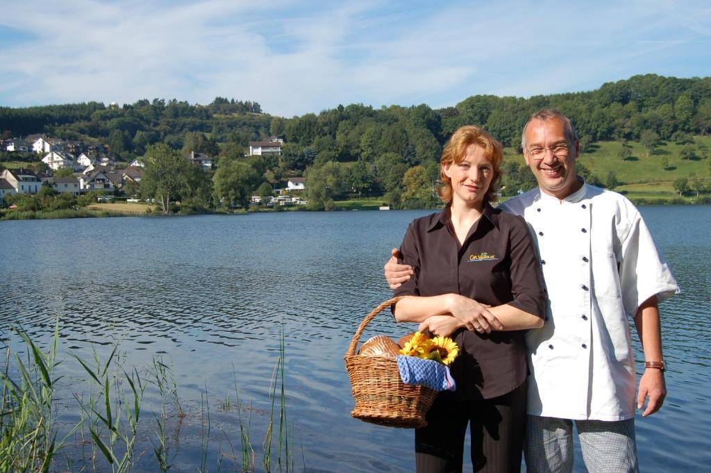Hotel-Ferienwohnungen Cafe Maarblick Schalkenmehren Zewnętrze zdjęcie